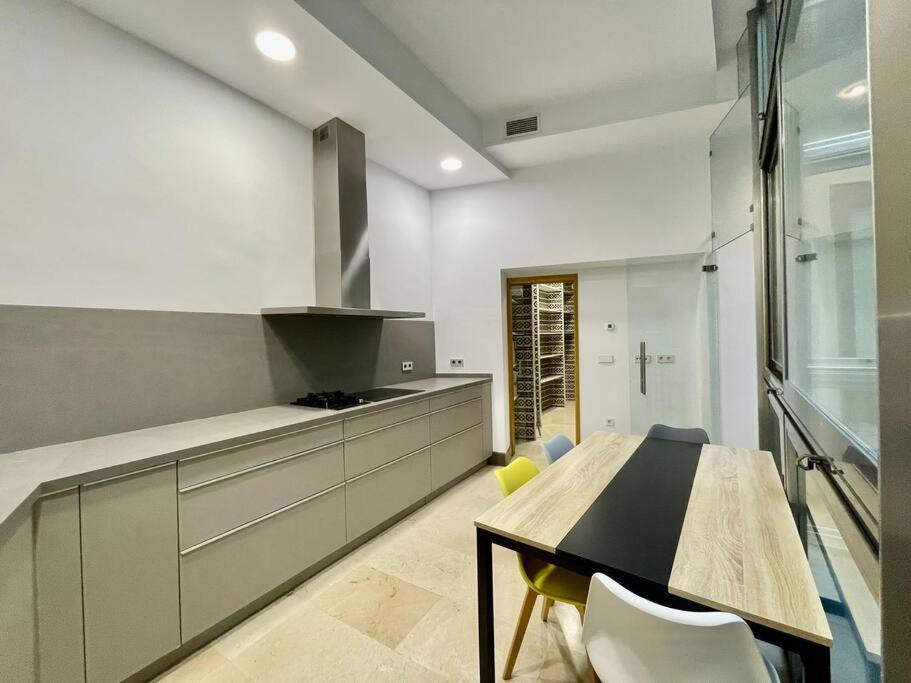 Villa Fdez Amazing House By Cathedral And Giralda With Private Pool Siviglia Esterno foto